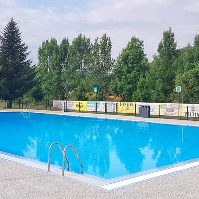Šentjurski bazen je odlična izbira za plavalce in družine z otroki.