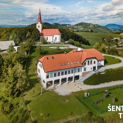 Prevorje ponuja ohranjeno naravo in izjemne razglede na Kozjansko.