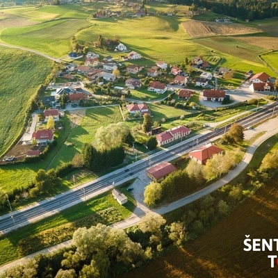 Železniška postaja Ponikva je odlično izhodišče poti, če pripeljemo kolo z vlakom.