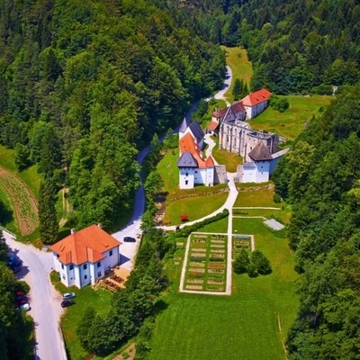 Nekdanji samostan Žička kartuzija vabi v odkrivanje samostanskega življenja. 