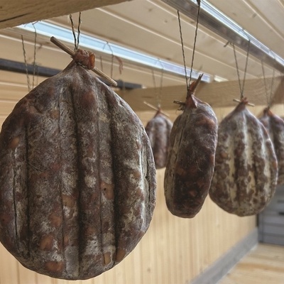 Proizvodnja na kmetiji Gorišek poteka z ljubeznijo in spoštovanjem tradicionalnih receptur.